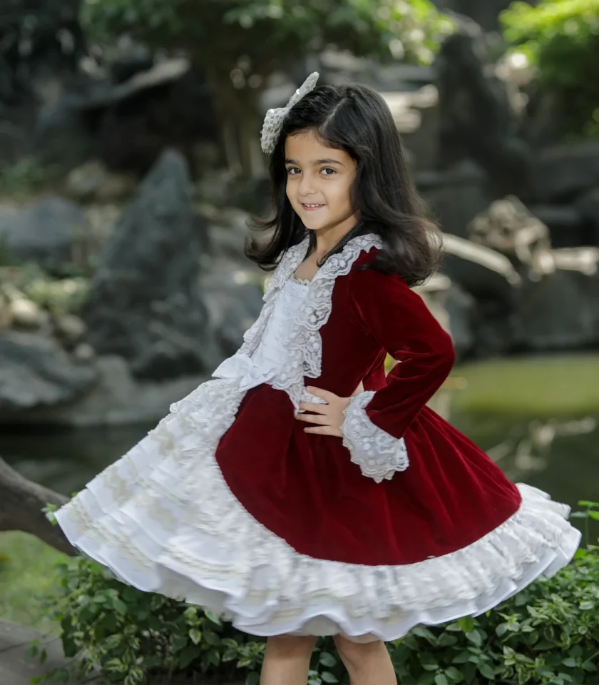 Velvet Red Lace Dress - Image 5