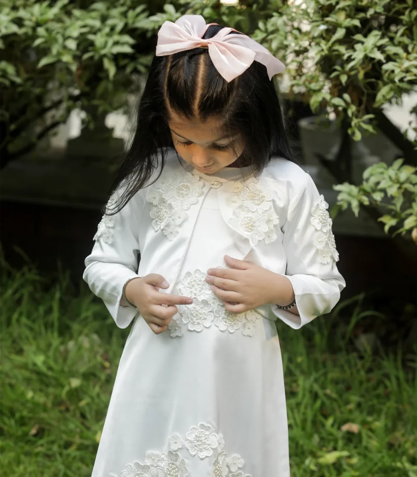 White 3d Flower Dress - Image 4